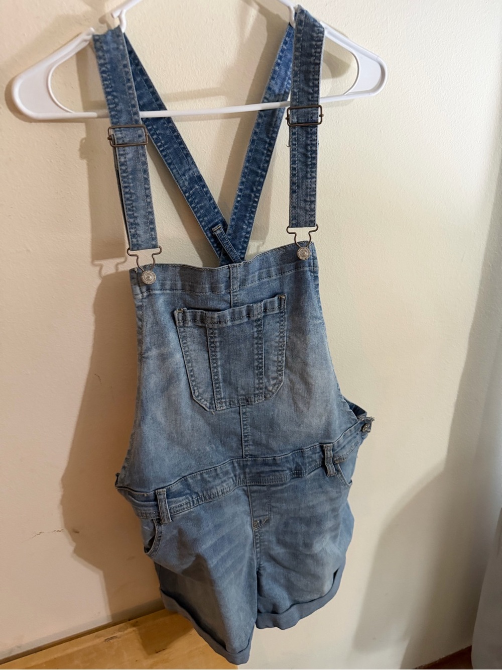 Wallflower Size XL Light Blue Denim Short Overalls